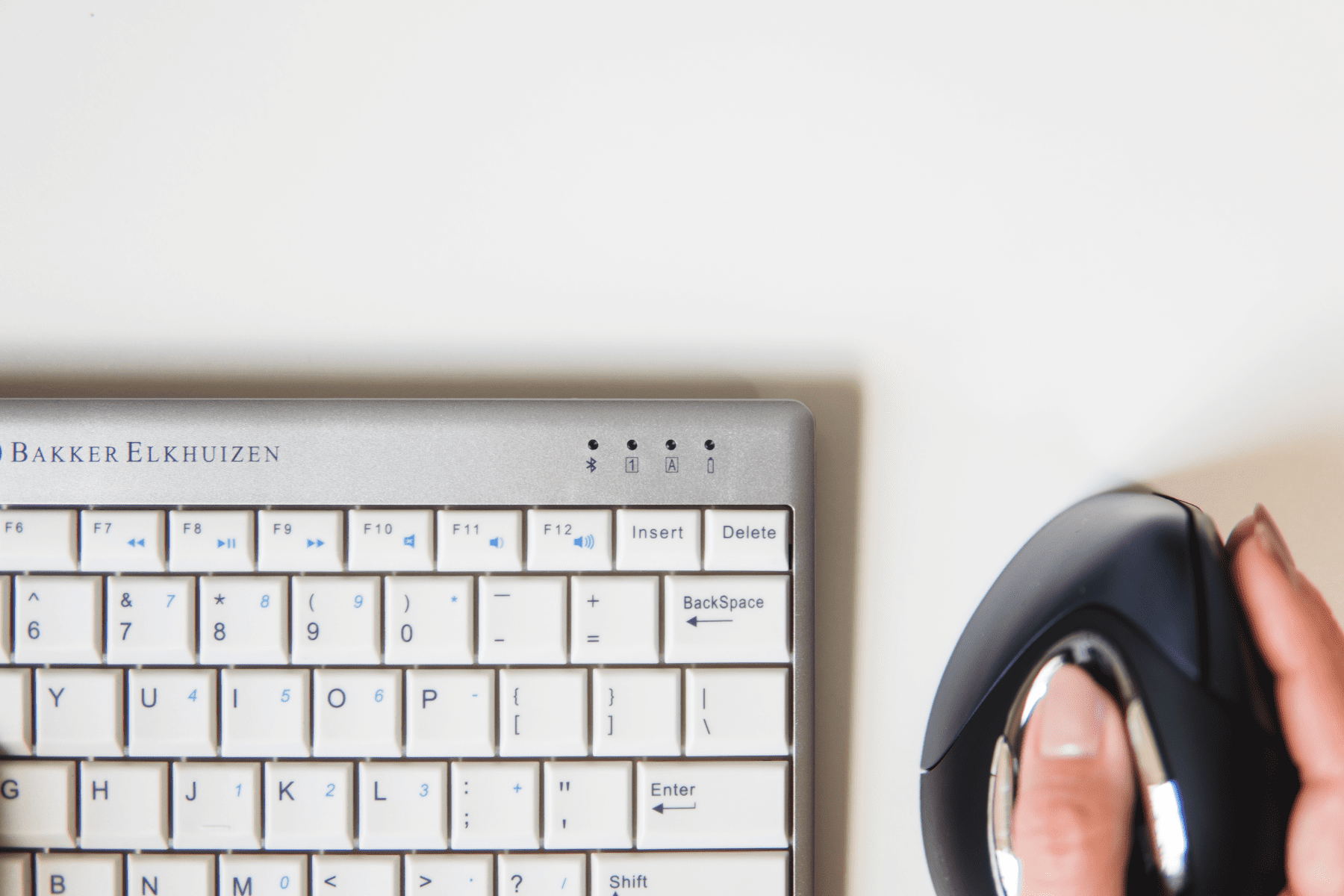Bakker Elkhuizen Ultraboard 950 Compact Keyboard Bluetooth - top view, close-up, top right corner