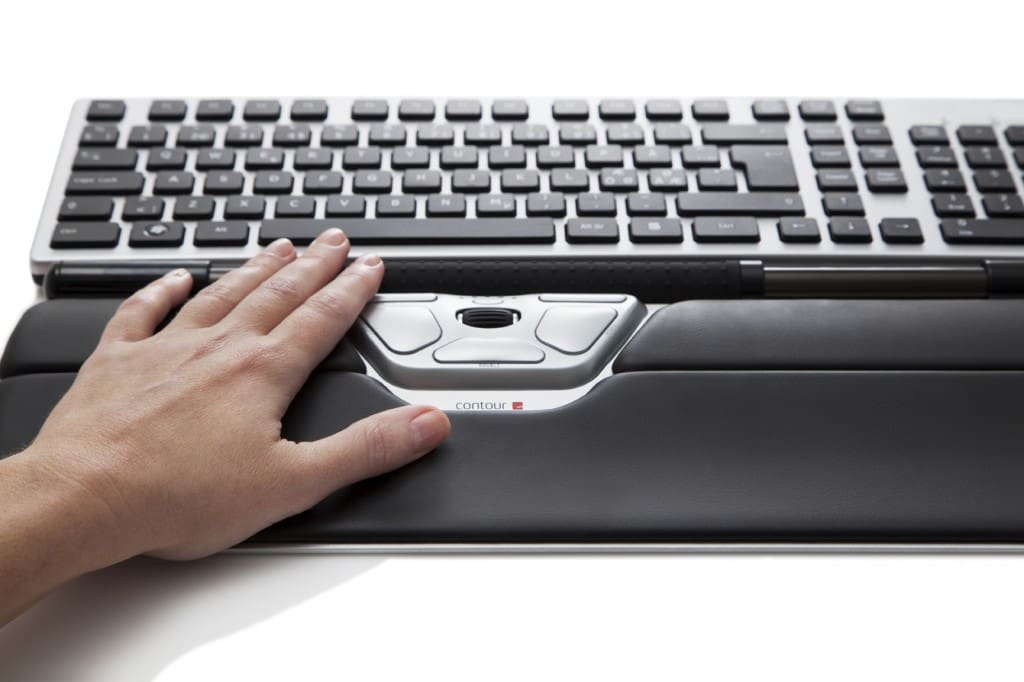Contour RollerMouse Re:d Plus setup with Keyboard - in use