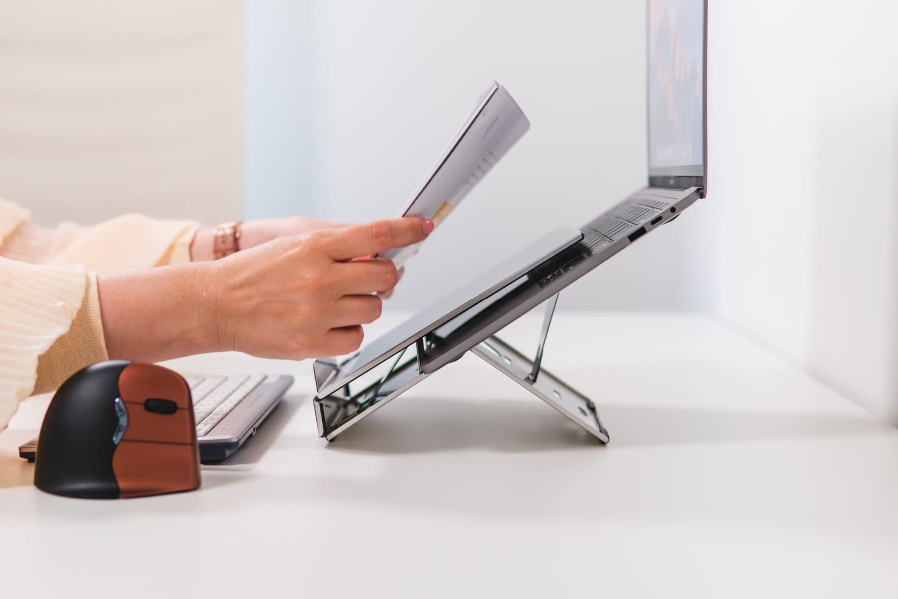 Ergo-Q 260 Laptop Stand - in use with Document Holder