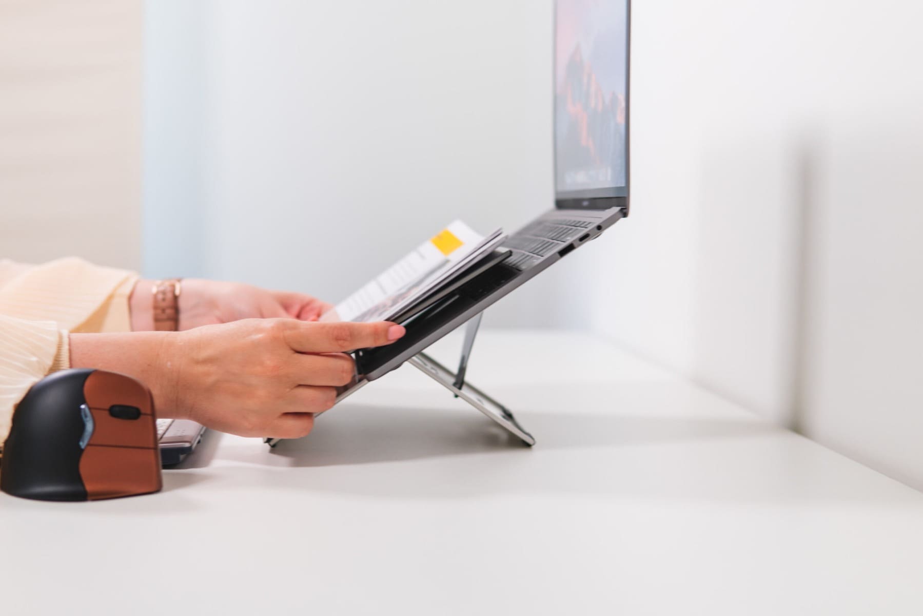 Ergo-Q 260 Laptop Stand - in use with Document Holder