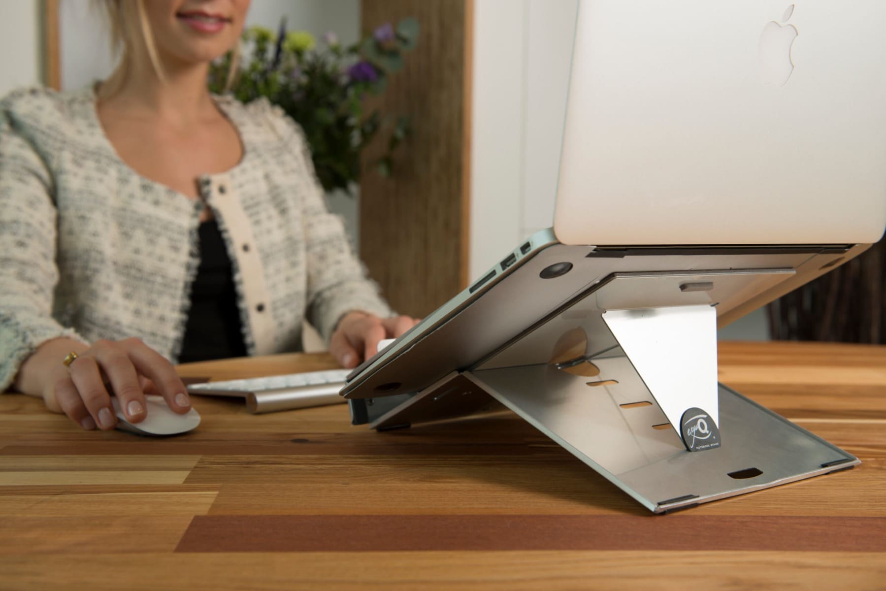 Ergo-Q 260 Laptop Stand - in use with laptop, external keyboard and Mouse