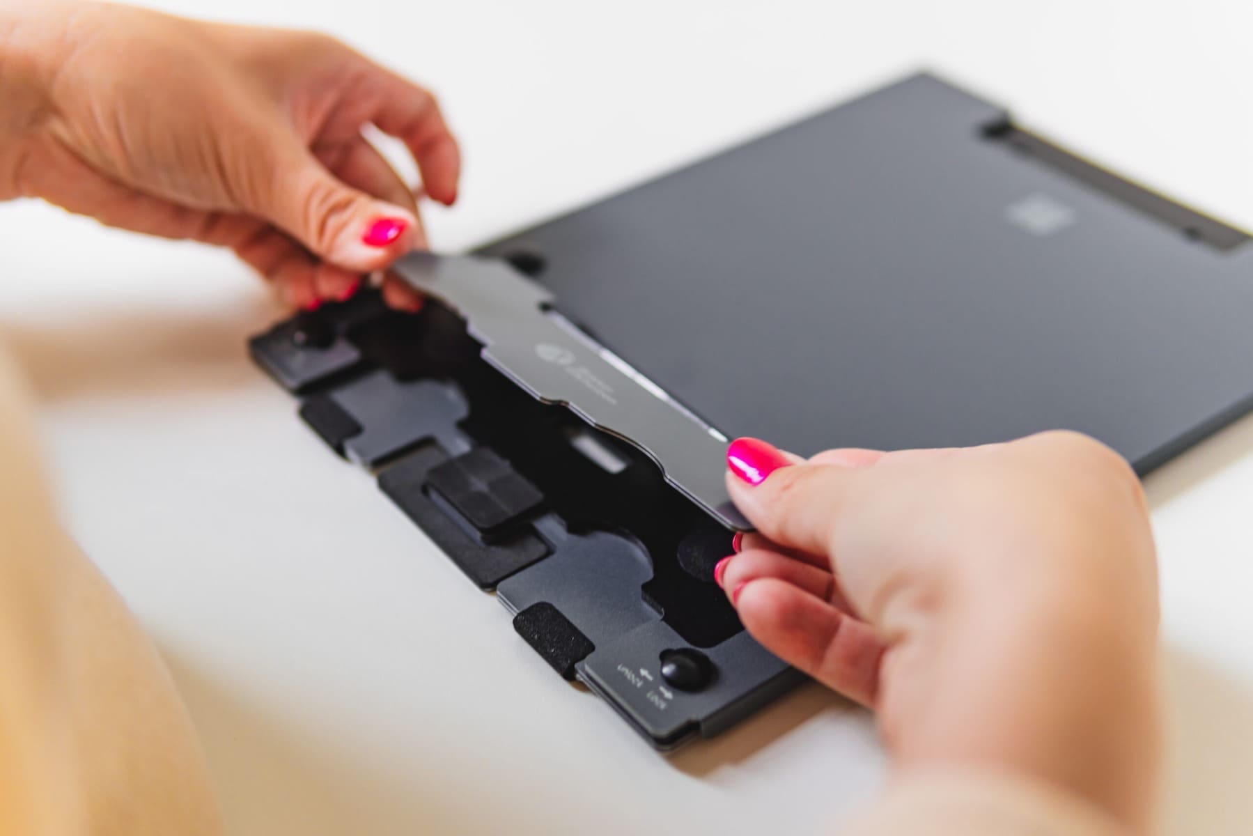 Bakker Elkhuizen Ergo-Q Hybrid Stand - Image 21