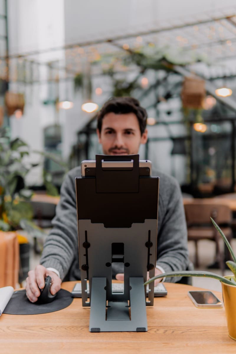 Bakker Elkhuizen Ergo-Q Hybrid Stand - Image 30