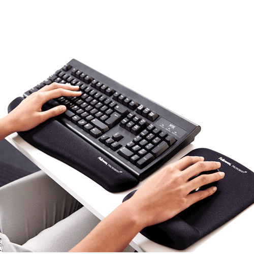 Fellowes PlushTouch Mouse Pad Wrist Rest with Keyboard Wrist Rest in use