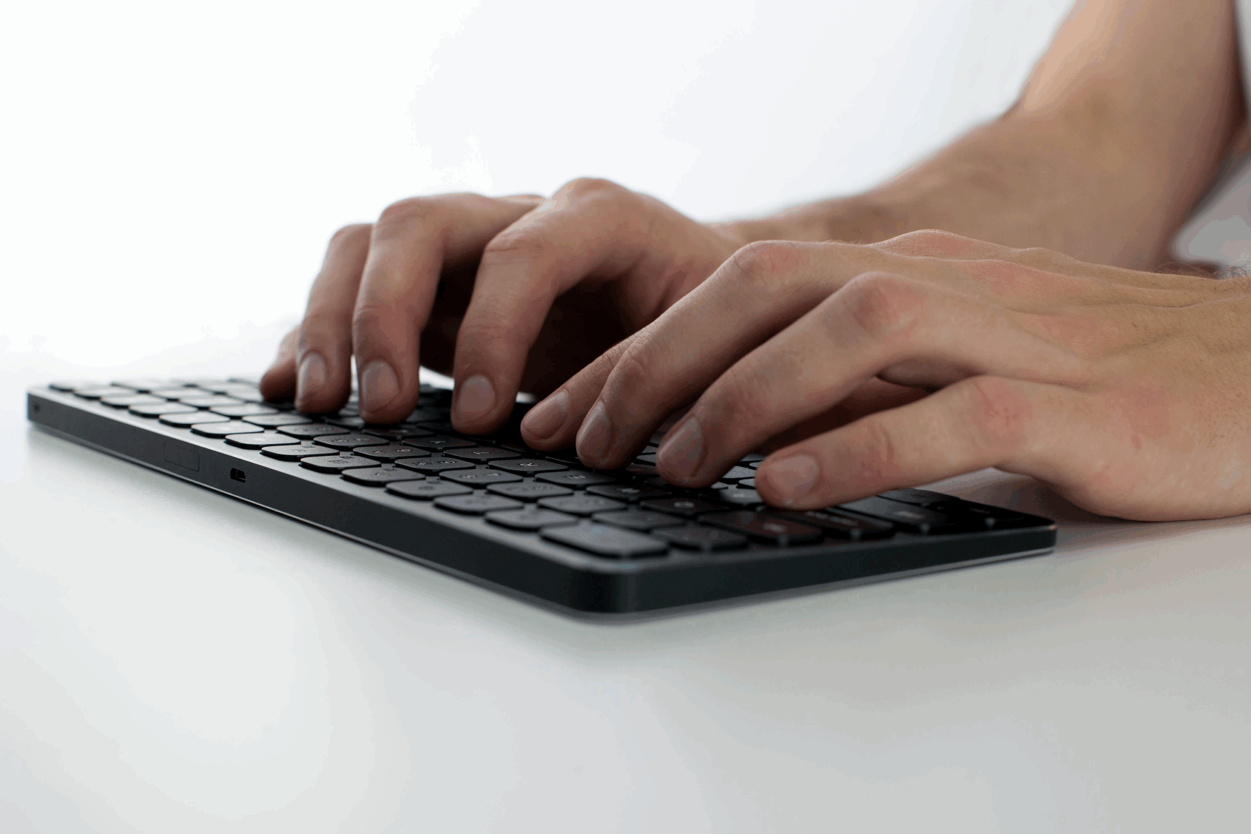 Ergoapt Compact Wireless Keyboard - in use