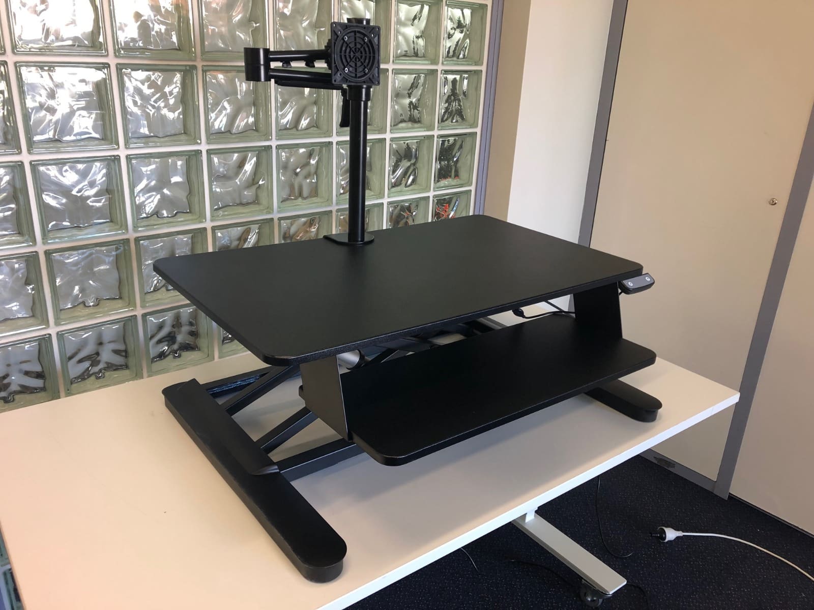 Maxishift Electric Single Sit-to-Stand