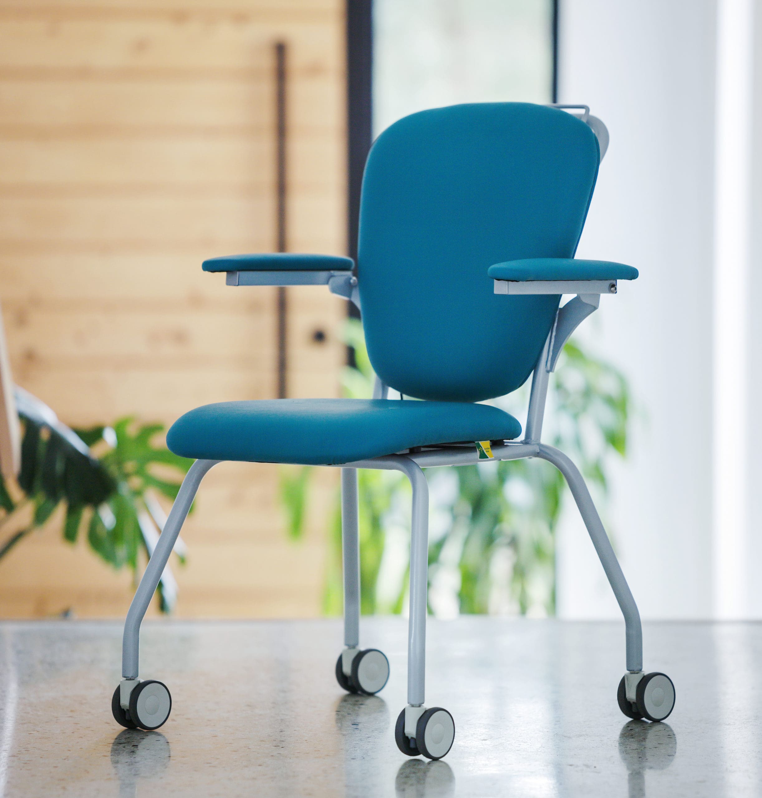 Slide n' Dine Dual Control Utility Chair